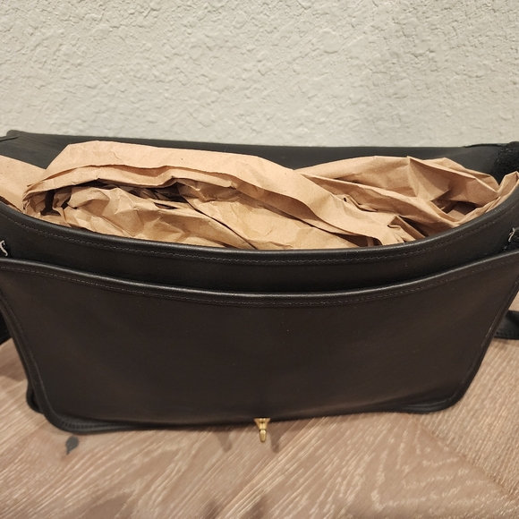 COACH VINTAGE ATTACHE CROSSBODY SHOULDER BAG BRIEFCASE BLACK LEATHER - Picture 8 of 11